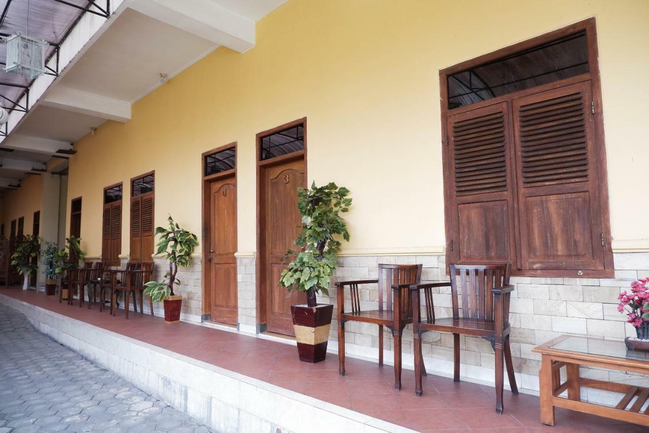 Oyo 405 Wisma Yosoputro Tanjungtirto Dış mekan fotoğraf